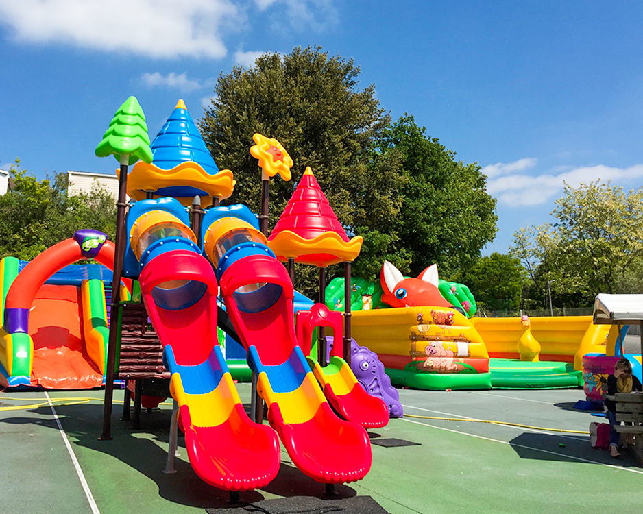 Camping Les Ormeaux Aire de jeux enfants 12