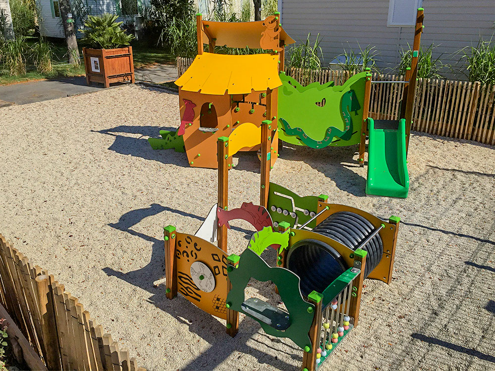 img-1 Camping Les Ormeaux jeux enfants