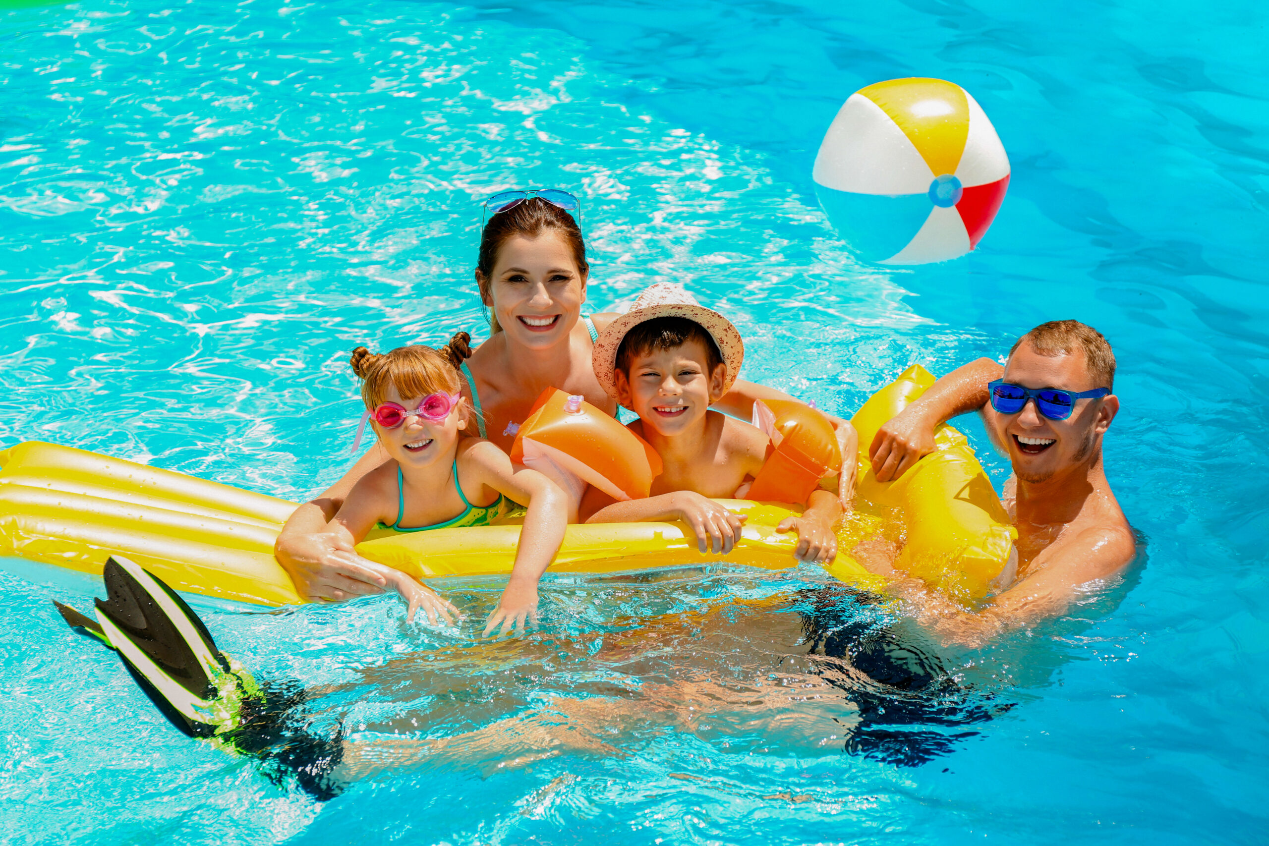 camping avec piscine et tobaggan camping les ormeaux