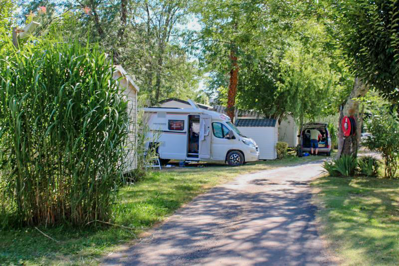 camping en charente maritime emplacement camping car