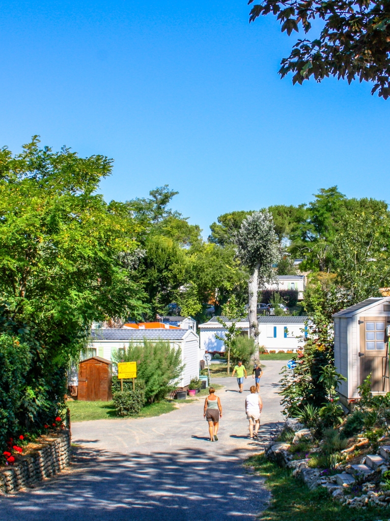 camping les ormeaux emplacement en charent maritime