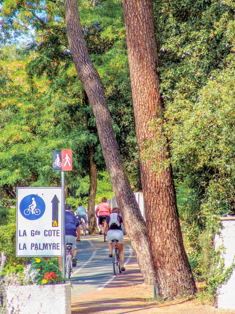 camping pistes cyclables charente maritime